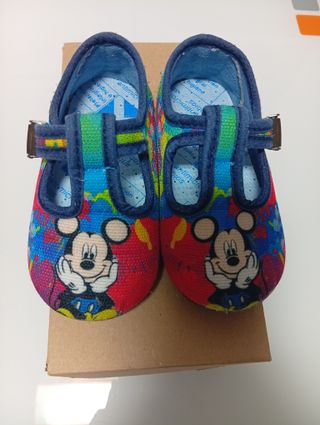 Zapatillas niña Mickey Mouse