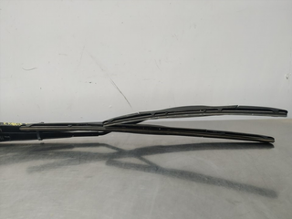 BRAZO LIMPIA DELANTERO DERECHO TOYOTA YARIS CROSS