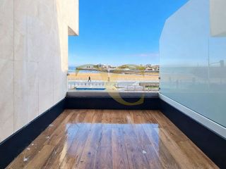 Piso en venta en La Arena en Gijón