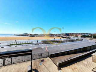 Piso en venta en La Arena en Gijón