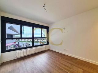 Piso en venta en La Arena en Gijón