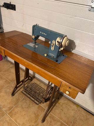Máquina de coser antigua Sigma