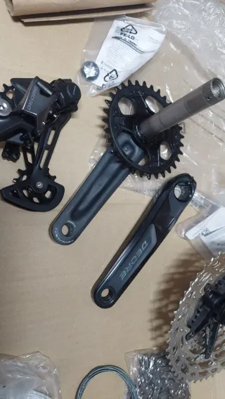 NUEVO. GRUPO DE TRANSMISIÓN BICI SHIMANO DEORE 12V