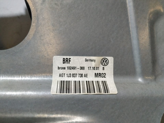 ELEVALUNAS DELANTERO DERECHO VOLKSWAGEN GOLF IV B