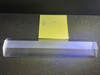 Prismas y bloques de vidrio óptico