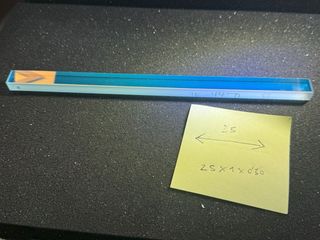 Prismas y bloques de vidrio óptico