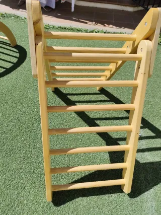Triángulo Pikler madera