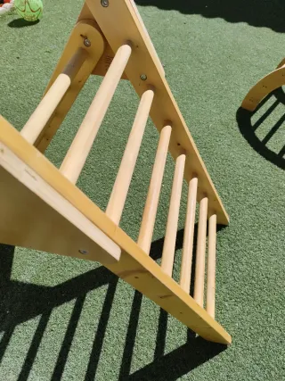Triángulo Pikler madera