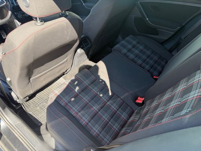 Volkswagen Golf VII GTI 2014