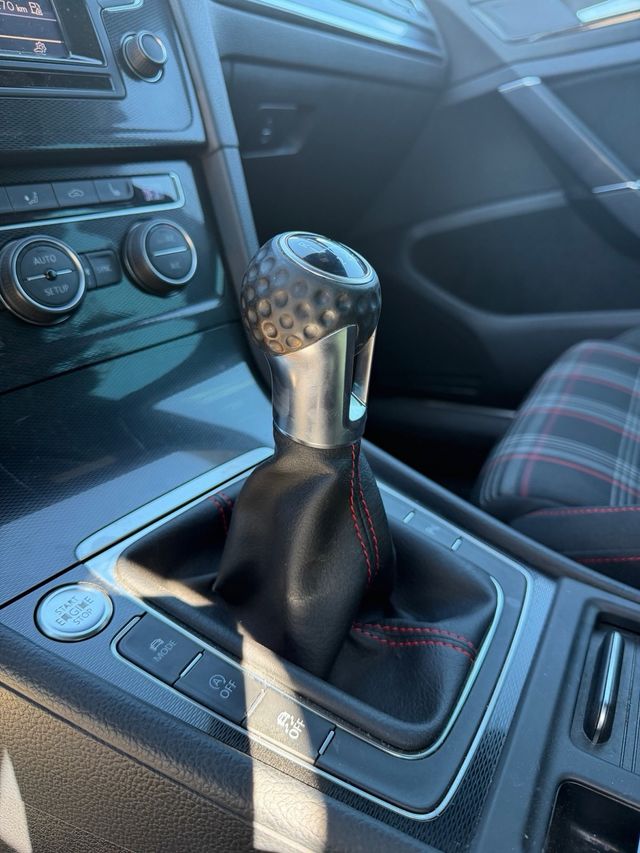 Volkswagen Golf VII GTI 2014