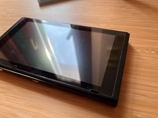 Nintendo switch solo tablet- non si collega a tv