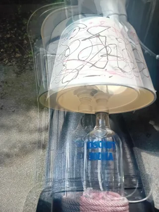 Lampada decorata a mano