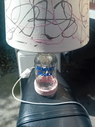 Lampada decorata a mano