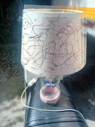 Lampada decorata a mano