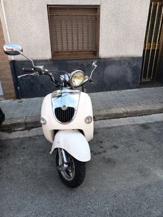 Moto Sumco Luna 125cc Automática