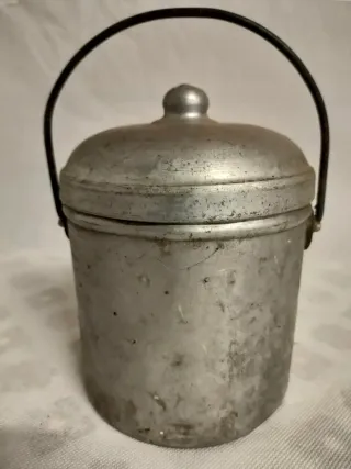 Antico secchiello porta latte/utensili