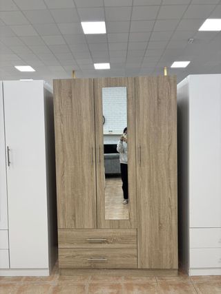 Armario 3 puertas con cajones y baldas con espejo