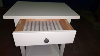 Mesita auxiliar Hemnes blanca con cajón