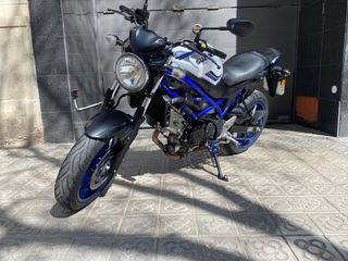 Suzuki SV 650 Naked Azul/Blanco