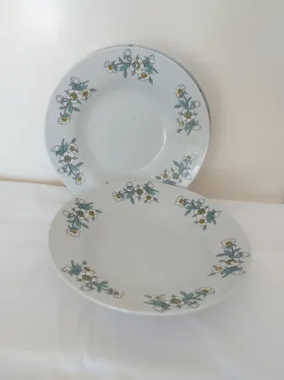 3 Platos Hondos Antiguos Florales
