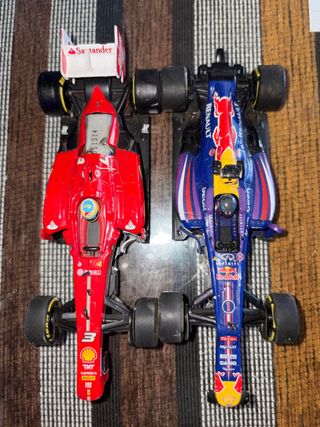 Coches de Fórmula 1 (Ferrari y Red Bull)