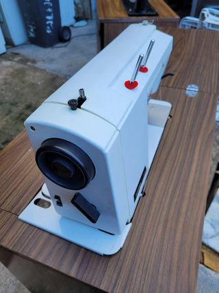 MÁQUINA DE COSER SIGMA