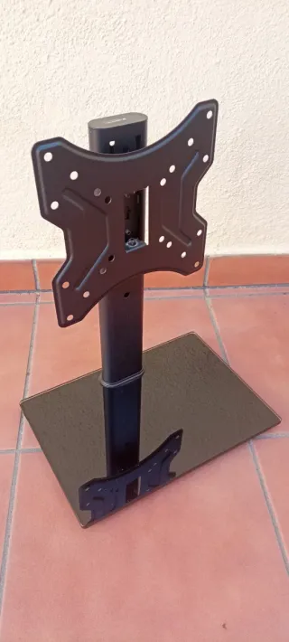 Soporte TV Mesa Ajustable Giratorio