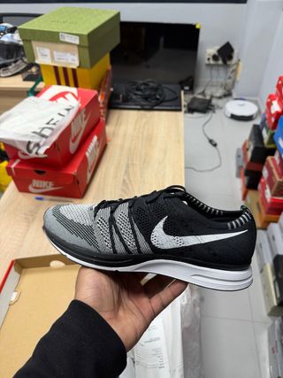 Nike Flyknit Black