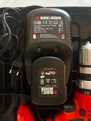 Taladro Black & Decker 12V HP126F2K