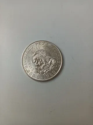Moneda Plata Mexicana de 5 pesos.Año de Carranza