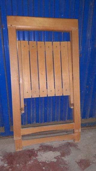 Silla plegable de madera