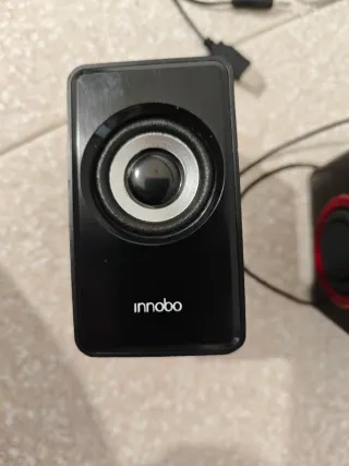 Altavoces Innobo USB y Jack