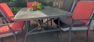 Mesa de jardín con 6 sillones