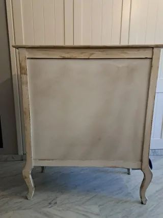 Cómoda de madera estilo vintage