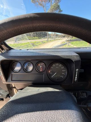 Land Rover Defender 2002