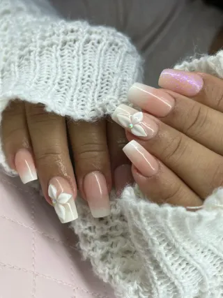 Ofrezco trabajo como manicurista k sepas todas tec