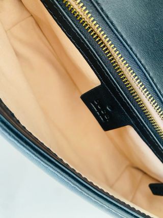 Bolso Gucci Piel Negro y Dorado