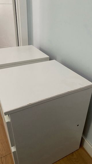 2 Mesitas de Noche Blancas