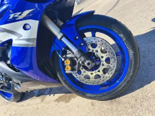 Yamaha yzf r1