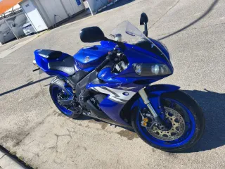 Yamaha yzf r1