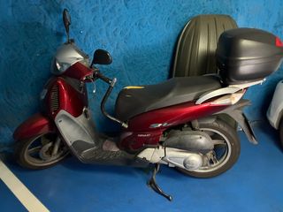 Honda SH 125i Rojo