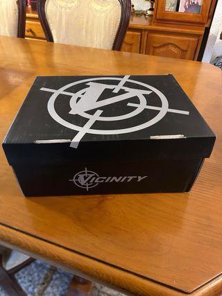 Akimbo low black phantom