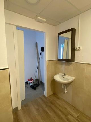 Local comercial en alquiler en Montequinto en Dos Hermanas