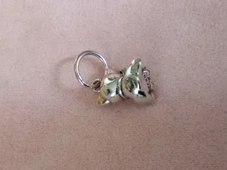 Charm de plata gatito dulce