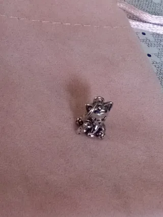 Charm de plata gatito dulce