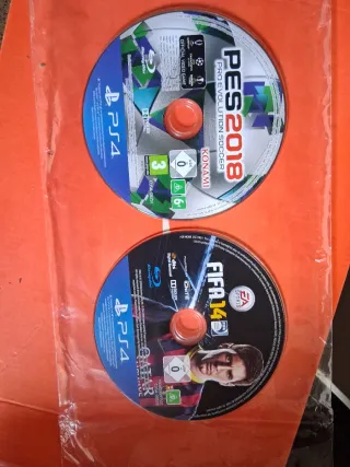 Juegos PS4: PES 2018 y FIFA 14