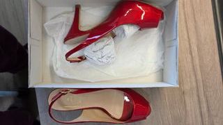 Zapato charol tacón aguja alto