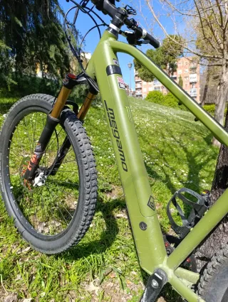 Bicicleta eléctrica Megamo  Kinetic Verde