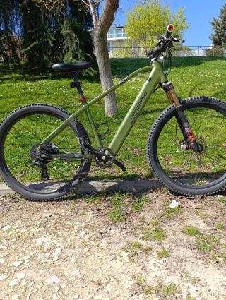 Bicicleta eléctrica Megamo  Kinetic Verde