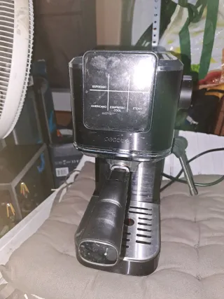 Cafetera Cecotec como nueva